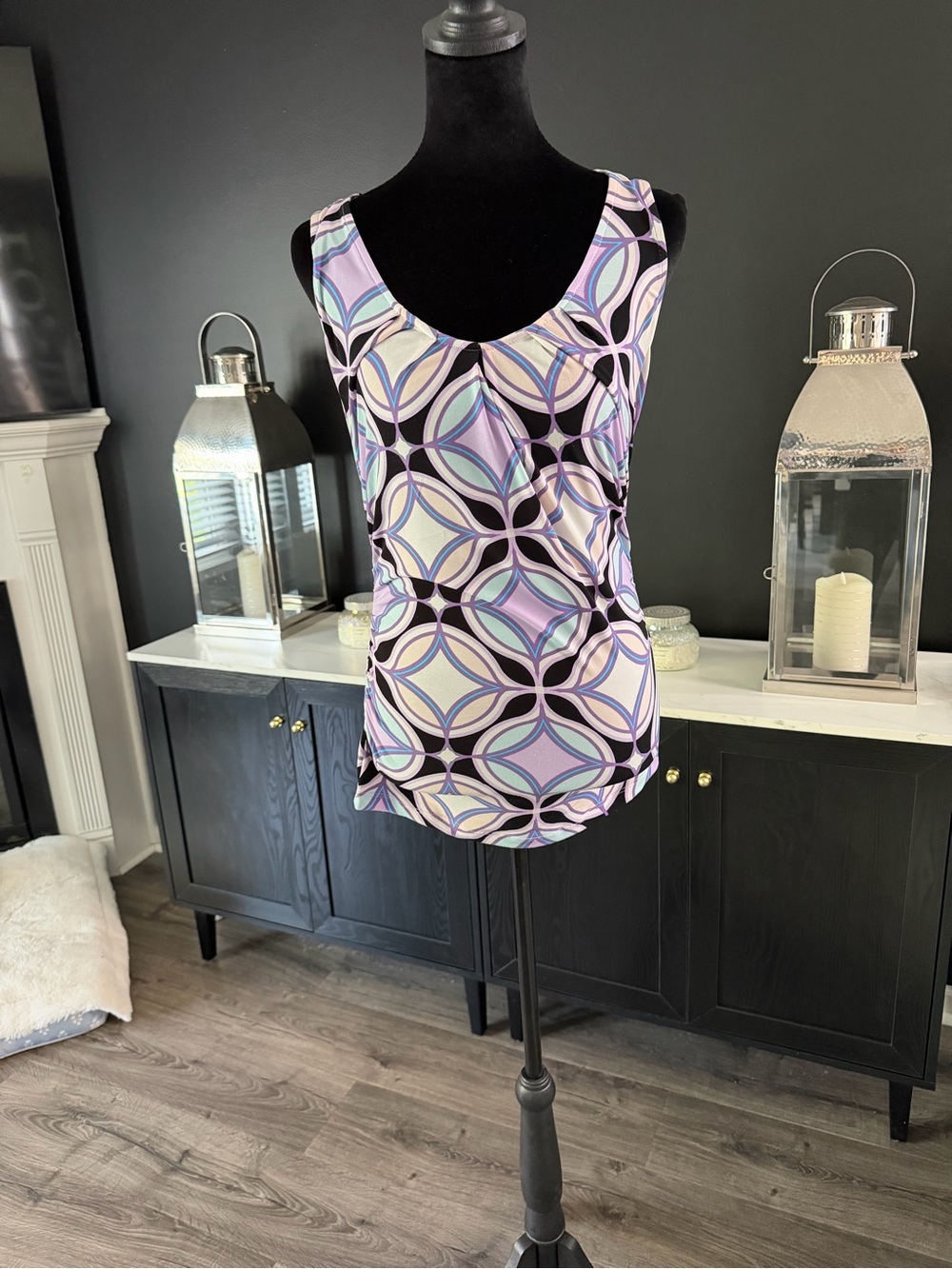 New York & Company Stretch Geometric Print Sleeveless Tank Top XS Purple Retro - Picture 2 of 6